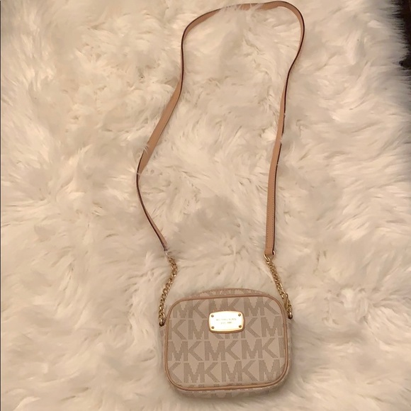 Michael Kors Handbags - Michael Kors Crossbody Bag